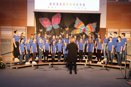 Območna revija otroških in mladinskih pevskih zborov občin Kamnik in Komenda (27)